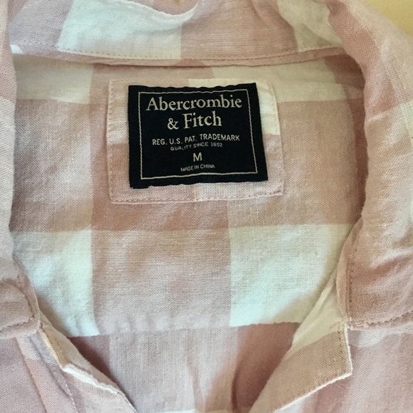 Abercrombie & Fitch button down top - Picture 2 of 4